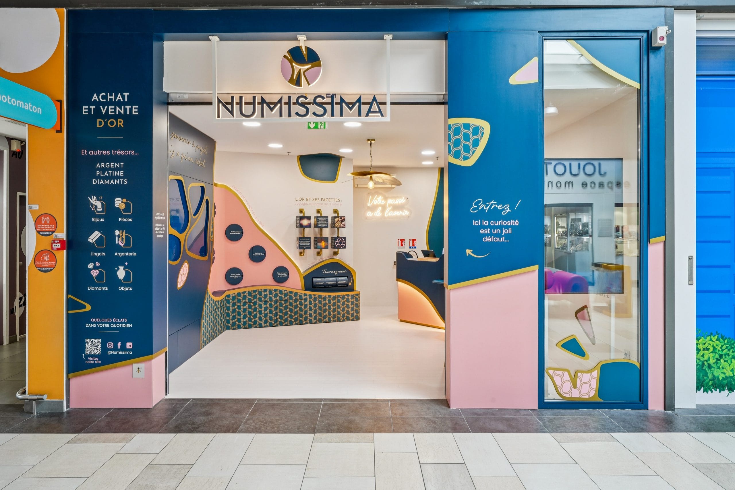 Signalétique et identité visuelle de la boutique NUMISSIMA Angoulême