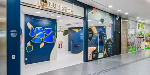 Boutique NUMISSIMA de 45 m² aménagée à Bayonne