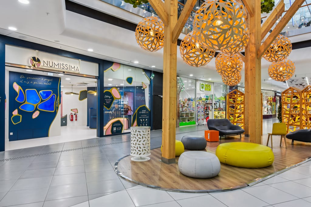 Boutique NUMISSIMA au centre commercial Ametzondo