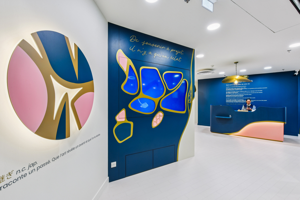 Mobilier commercial sur mesure pour boutique NUMISSIMA